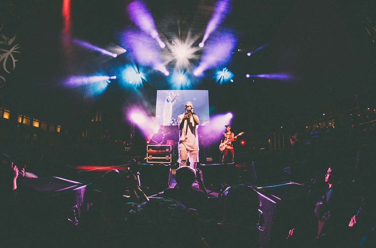 Building Resilience in Organizations